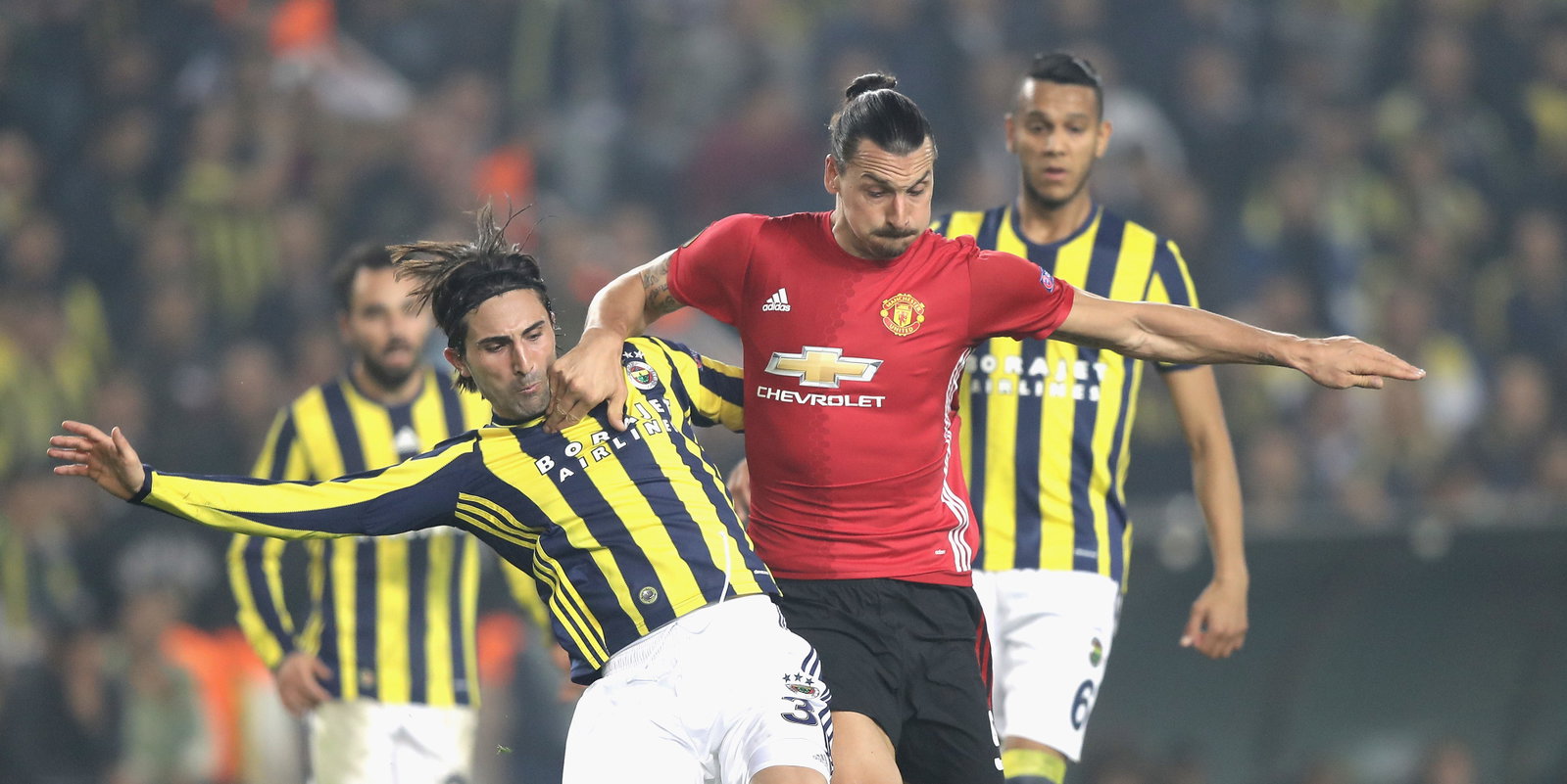 Fenerbahce SK v Manchester United FC - UEFA Europa League