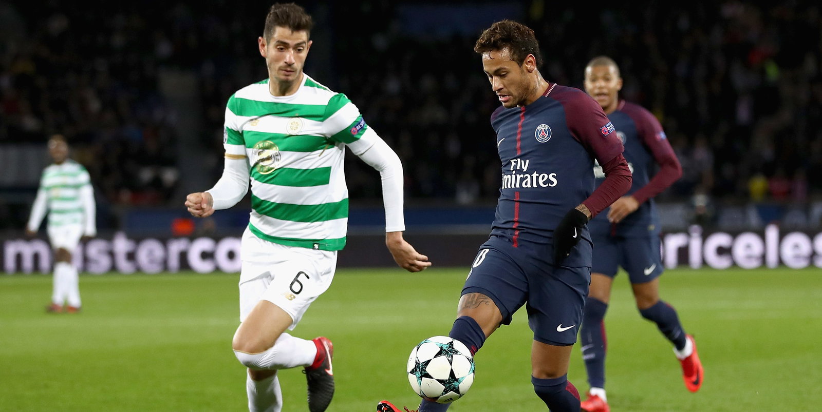 Paris Saint-Germain v Celtic FC - UEFA Champions League