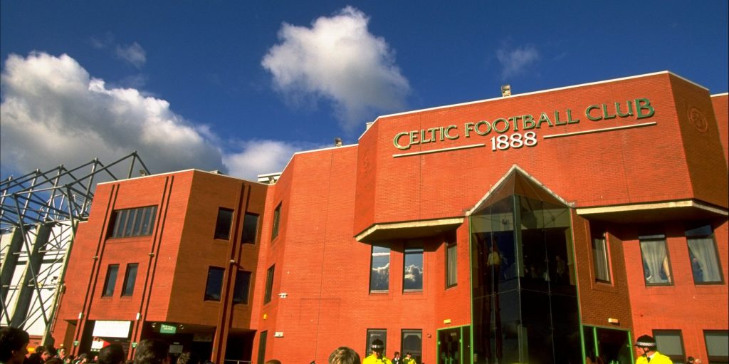 Alan Hutton Endorses Celtic move for Howe and Richard Hughes | Read Celtic