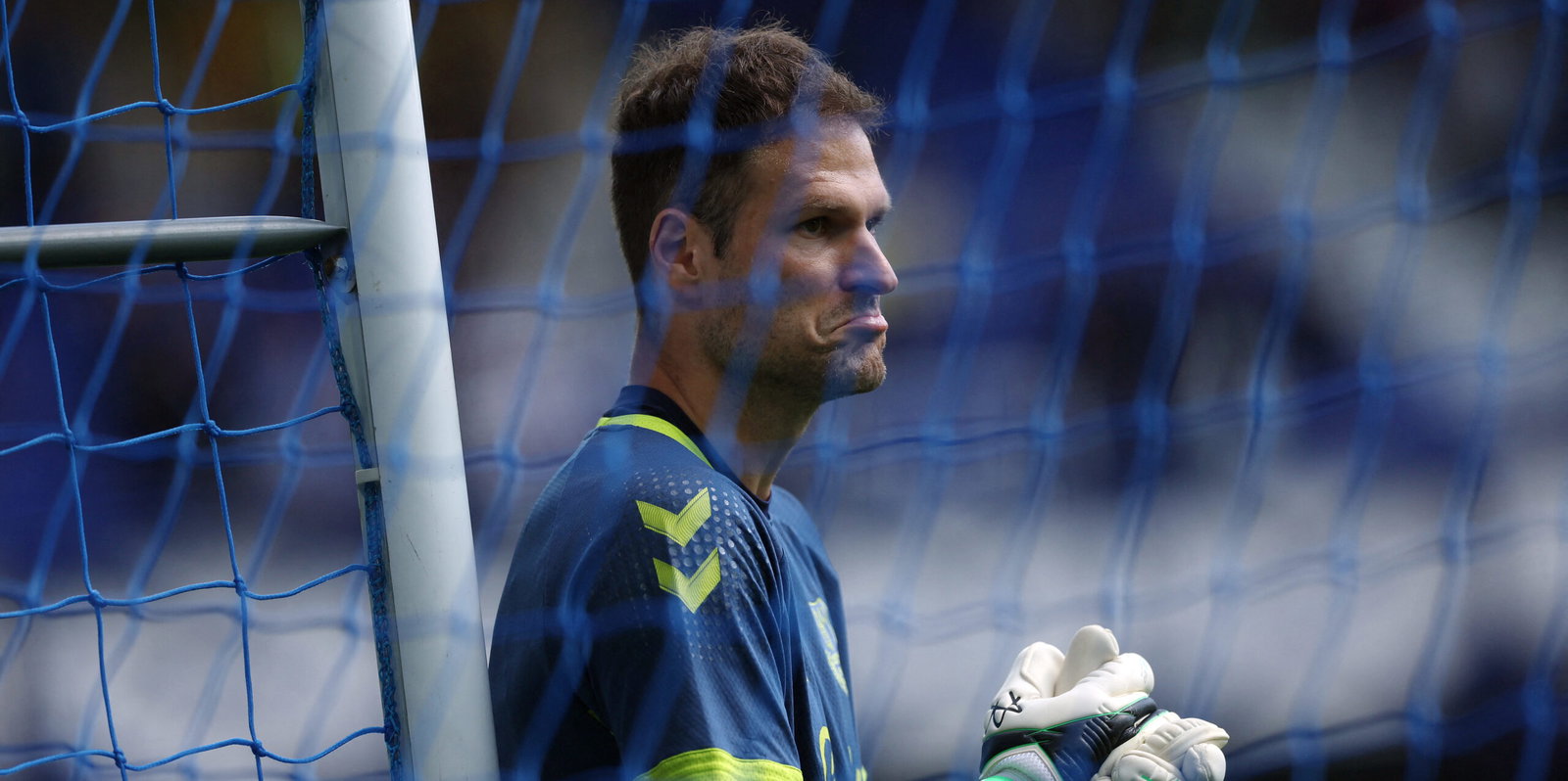 If Asmir Begovic is the extent of Celtic’s goalkeeper interest thus far, then the bar has been set pretty low…by the SMSM