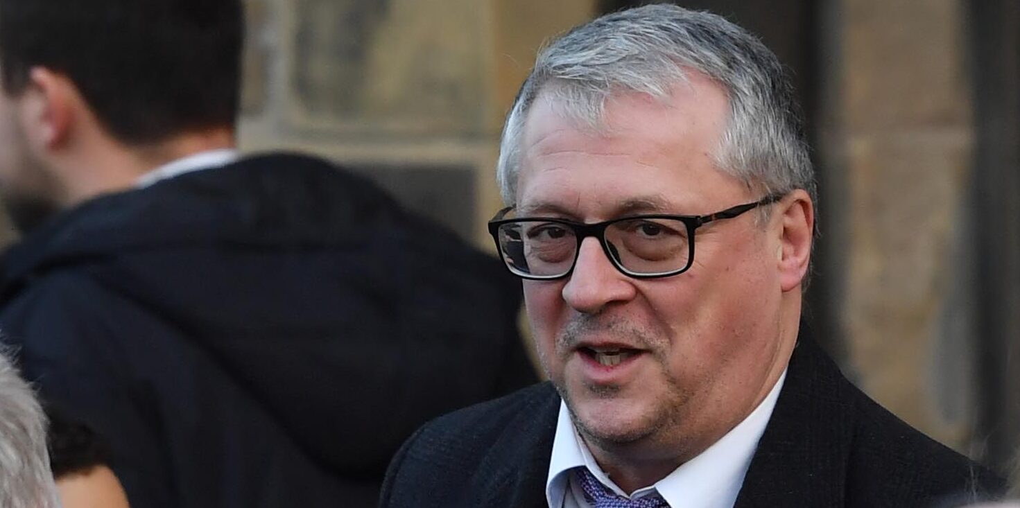 Tom English ignores the ill-fated Fakeover in his talk about revolution at Ibrox, and joins the growing ranks in the media in conceding next season’s title to Celtic