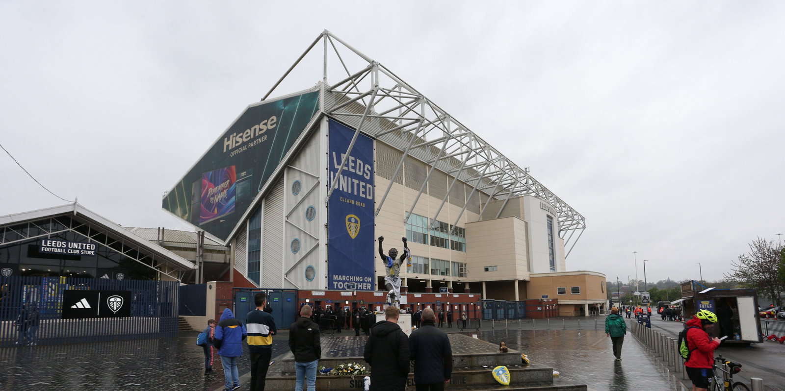 The media drools over Marathe’s Elland Road plans, hilariously expecting the same for Ibrox. Celtic Park will have 80,000 seats, and they’ll still be waiting at Ibrox