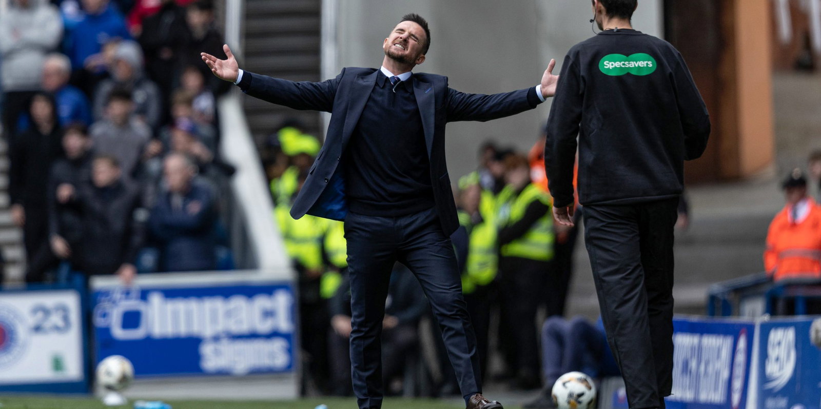 With Hearts and Celtic almost out of sight, the Record ramps up the up the drive to get Barry Ferguson back in the Ibrox hotseat