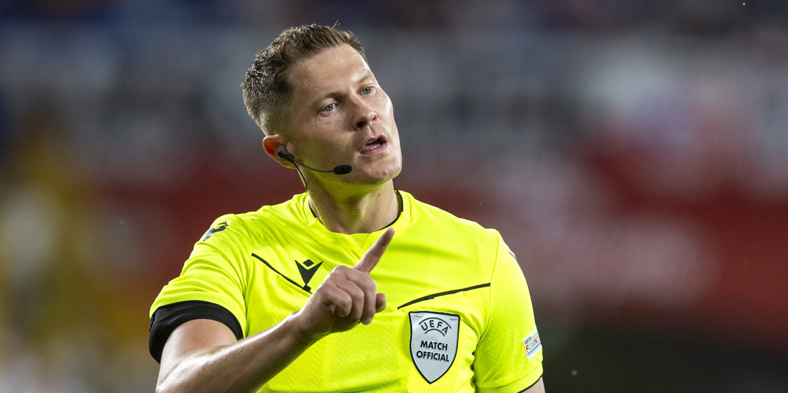 Its only a matter of time before David Dickinson gets to ref Celtic v Ibrox. Imagine the carnage he can cause then?