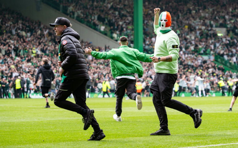 Celtic v Heart of Midlothian - William Hill Premiership